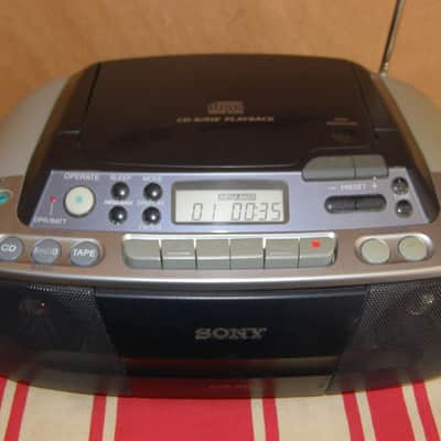 Radio CD et cassette, modèle SONY CFD-S01 image 4