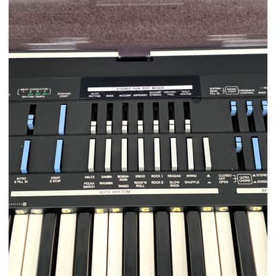 JVC KB-700B - Keyboard - Black And White - Fair w/ Power Supply & Soft Cover image 3
