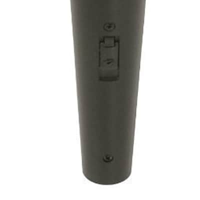 Peavey PV7 Handheld High Sensitivity Dynamic Cardioid Microphone, With 1/4" Cable Included image 2
