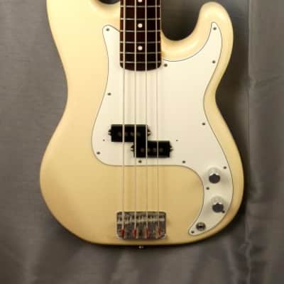 FENDER Precision Bass PB'62 2005 - VWhite - Japan Import image 1