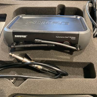 Shure PGX14 Wireless Guitar System 2010 image 3