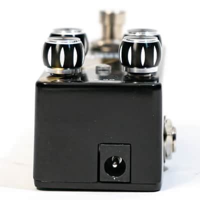 Pigtronix Philosopher's Tone Micro Turn Lead to Gold Guitar Effect Pedal - Demo image 6