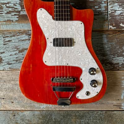 Truetone Vanguard Early 60’s - Restored image 5