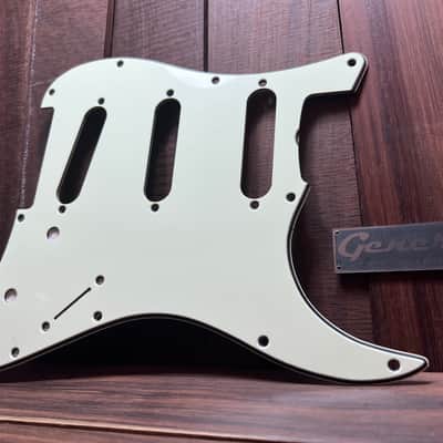 General Vintage Tone 1959 - 1962 Pickguard for Stratocaster Mint green Mint green image 5