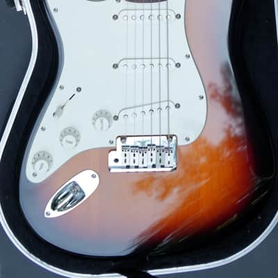 2001 Fender American Stratocaster Left-Handed with Rosewood Fretboard 3-Color Sunburst image 1