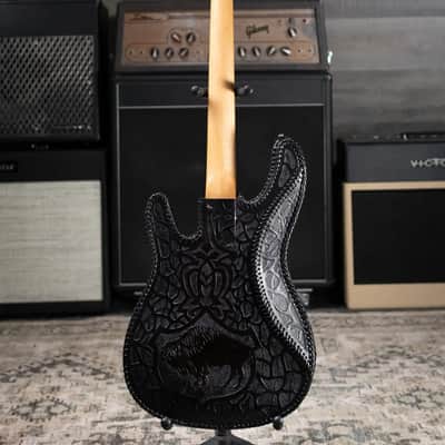 Peavey USA Foundation Electric Bass with Tooled Leather Cover and Hardshell Case - Used image 8