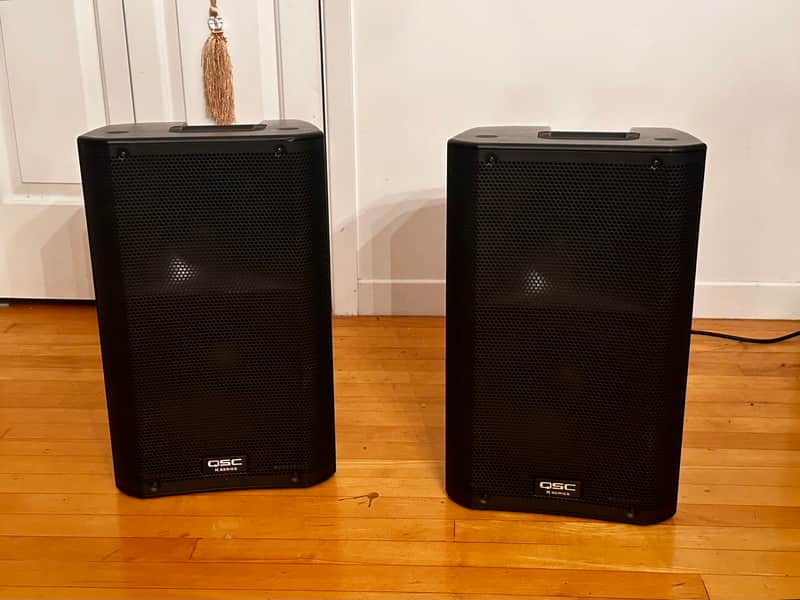 QSC K10 (2012) Powered Speaker 1000-Watt - Very Good Condition image 1