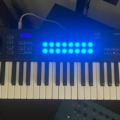 Novation Launchkey 37 MKIII MIDI Keyboard Controller