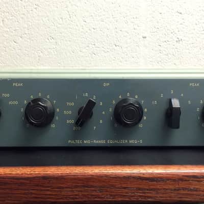 Pultec MEQ-5 Mid-Range Equalizer