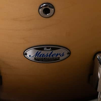 Pearl Masters Maple Complete 16x22 Satin Natural Burst Bass Drum image 8
