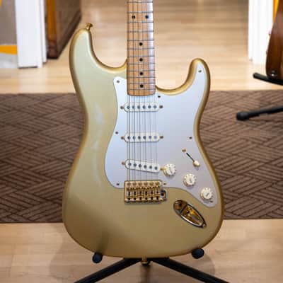 Fender - 50th Ann. LTD Edition Stratocaster (Maple - Aztec Gold)  w/ Tweed Fender Bag - MIM - 2020 -USED Electric Guitar image 4