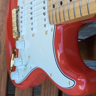 Fender FSR Tribute Stratocaster Fiesta Red (Limited Edition) Electric Guitar image 3