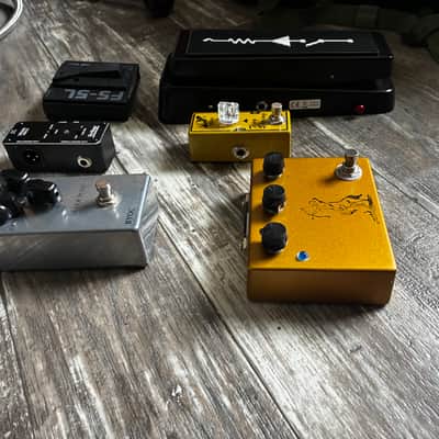Dunlop, Tone city, Klone, Boss, Onstage pedal lot image 2