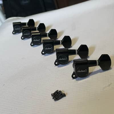 2000's Jackson DK2 Dinky Guitar Black Jin Ho Korea Tuners Tuning Pegs 6 In Line image 1