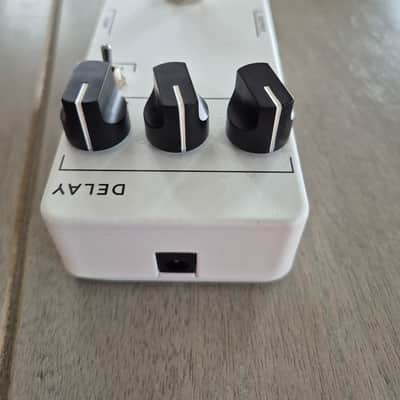 JHS 3 Series Delay 2020 - Present - White image 6