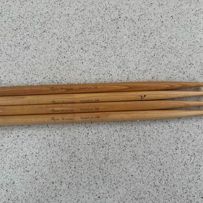 Regal Tip QUANTUM 2B BALL NYLON TIP Excellent LOT OF 2 PR image 4