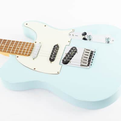 Fender Deluxe Nashville Telecaster 2019 Daphne Blue image 12