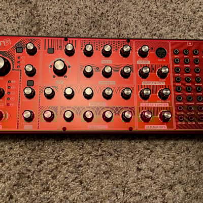 Behringer Neutron Paraphonic Analog and Semi-Modular Synthesizer