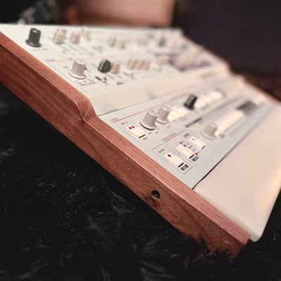 Mixing Table SUPER 6 Luxe Kit - Walnut End Cheeks & Leather Wrist Rest image 2