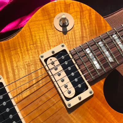 2000 Gibson Gary Moore Signature Les Paul Lemonburst image 5