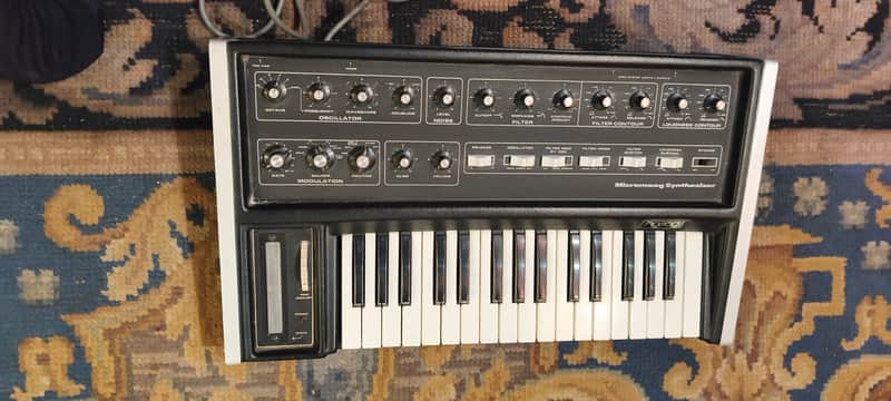 Moog MicroMoog 1976 - Black image 1
