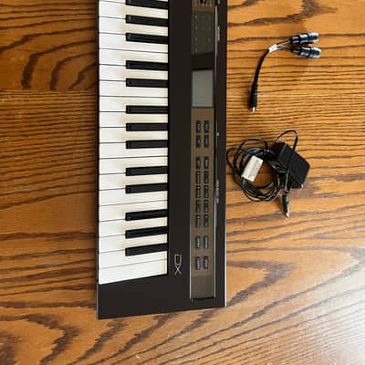 Yamaha Reface DX Keyboard