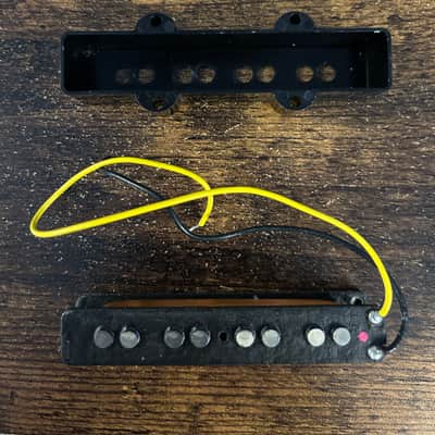 Fender V Mod Jazz Bass Pickups image 2