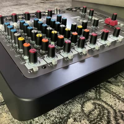 Allen & Heath ZEDi-10 Hybrid Compact Audio Mixer / 4×4 USB Interface (AH-ZEDi-10) image 3