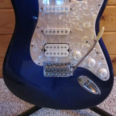 Fender Standard Stratocaster HSS 2000 - Midnight Blue image 3