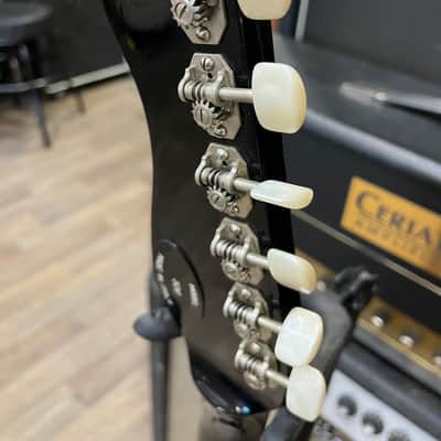 Crucianelli Tonemaster Model 30V 60s - Red Sparkle image 12