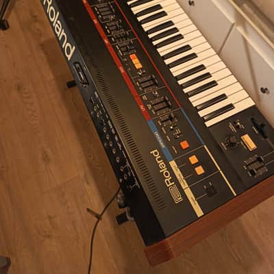 Roland Juno-60 61-Key Polyphonic Synthesizer 1982 - 1984 - Black