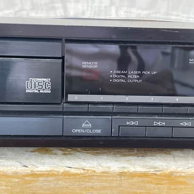 Vintage Akai CD-32 Compact Disc Player For Parts Or Repair 80s - Black image 3