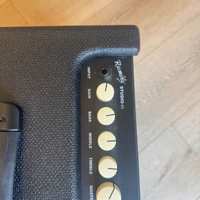Fender Rumble Studio 40-Watt 1x10" Bass Combo 2018 - Present - Black image 6