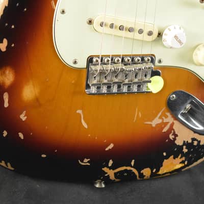 Fender Mike McCready Stratocaster 3-Color Sunburst Rosewood Fingerboard image 5
