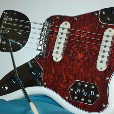 Squier Vintage Modified Jaguar, Duncan Designed Pickups image 2