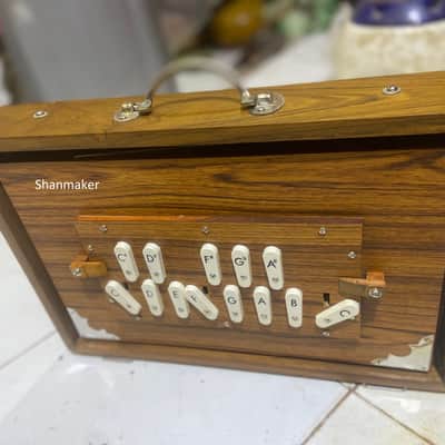 Amazing best sounding, teack wood, Handmade shruti Box, tuned 440hz long stamina deeper bass  sound, very good bass image 8