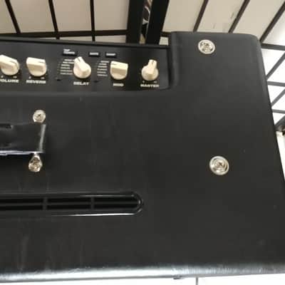 Line 6 Flextone III XL 2x12 Modeling Guitar Combo Amp image 6