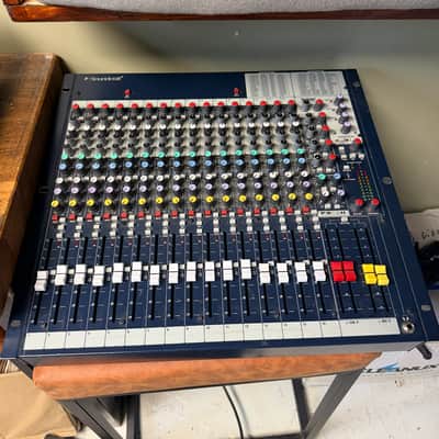 アラレ Allen & Heath Mix Wizard WZ16:2DX Professional Mixer WZ 16 2 DX