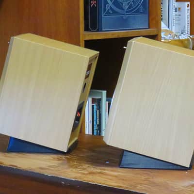 DENON USC-M30 Bookshelf 2-Way 100 Watt Speakers image 8