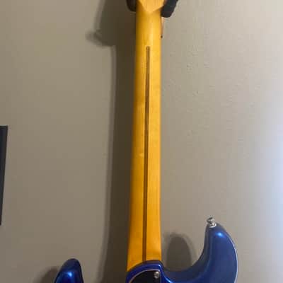 Fender American Ultra Stratocaster with Maple Fretboard 2019 - Cobra Blue image 5