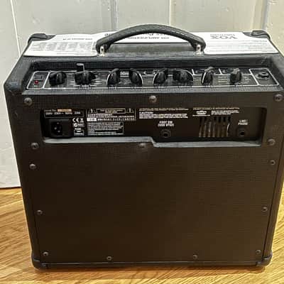 Vox Valvetronix AD15VT 15-Watt 1x8" Modeling Guitar Combo 2004 - 2008 - Black image 4