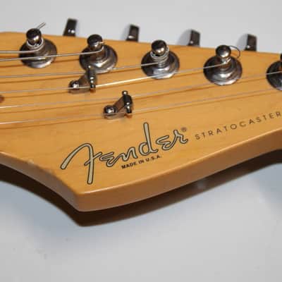 Fender American Standard Stratocaster with Maple Fretboard 1995 - 2000 - Black image 12