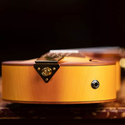Ortega Custom Built Series Flamed Maple Arched Top Okoume Neck 4-String Concert Electric Ukulele w/Gig Bag image 12