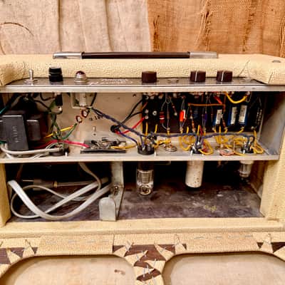 Fender Reverb Unit 1963 - White Tolex image 6