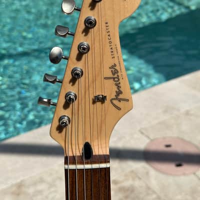 Fender FSR Japan Aerodyne Stratocaster 2018 - Crimson Red image 3