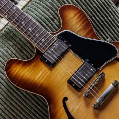 Gibson ES-335 Dot 2010 - Figured Lightburst image 4