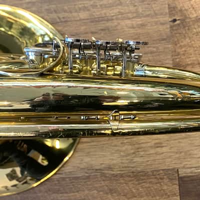 Olds FH560 Gold-Lacquered Finish Student Model Single French Horn with Original Case and Mouthpiece image 7