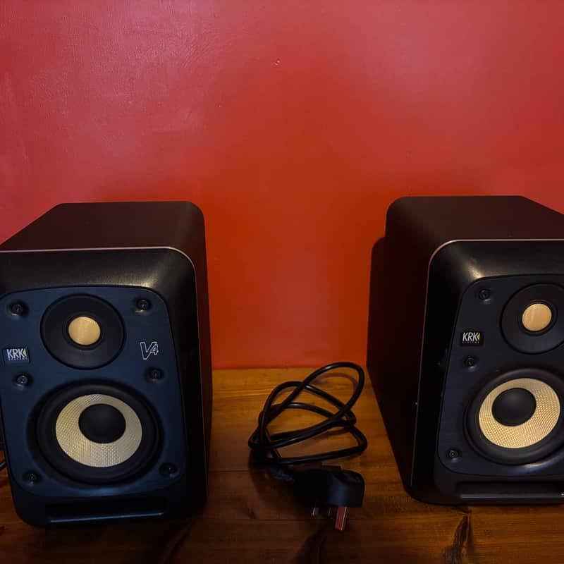 2016 – 2021 KRK V4 Series 4 2-Way 4″ Active Studio Monitors (P…