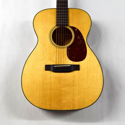 Martin Standard Series 00-18 2021 - Natural image 1