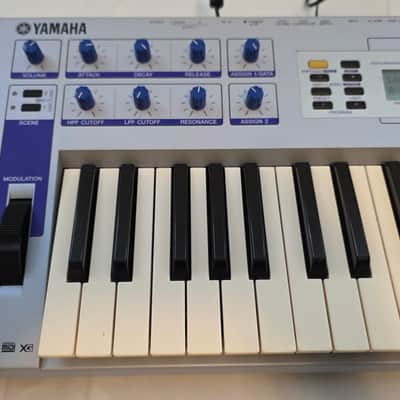 Yamaha CS2X Analog Modeling Synthesizer- Silver image 2